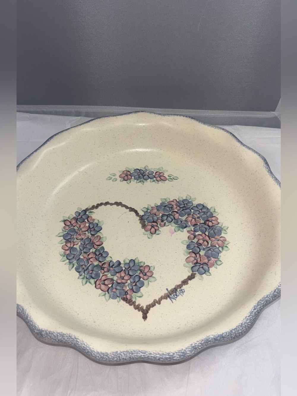 Vintage Floral Heart Pie Plate - Heavy stoneware pottery sponge ware